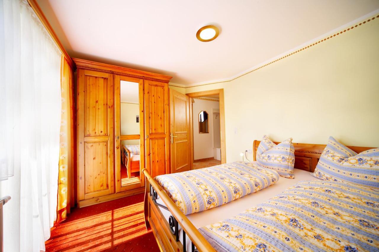 Biohotel Castello Koenigsleiten Кенігсляйтен Екстер'єр фото